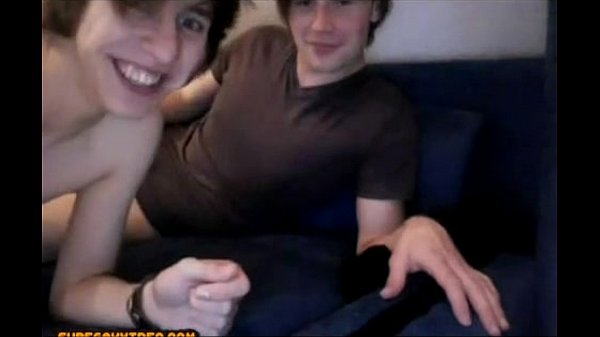 AMATEUR TWINK COUPLE