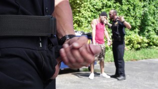 GAYPATROL – Police Corner A Suspect Who Finds The Men In Uniform Attractive